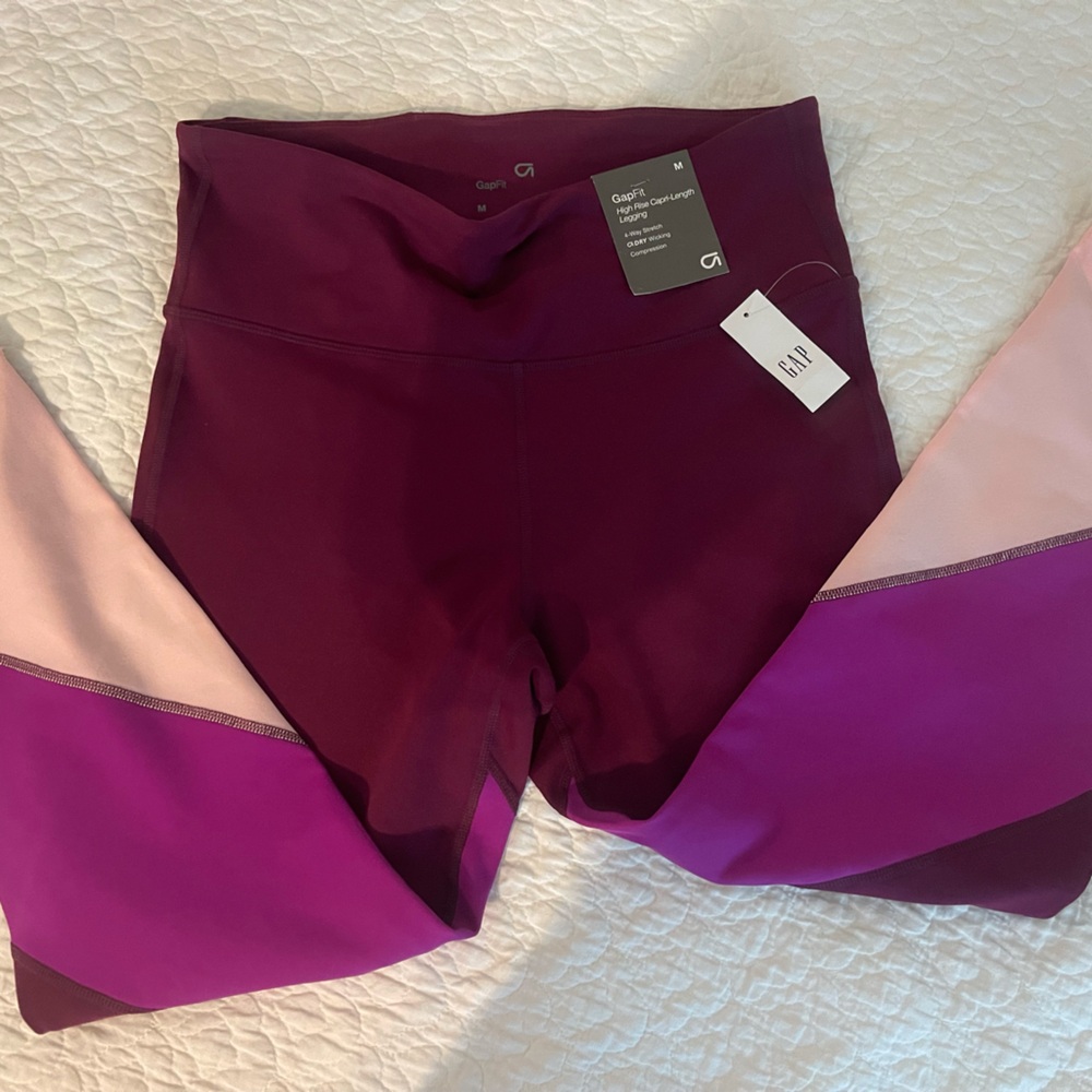 Gap workout leggings